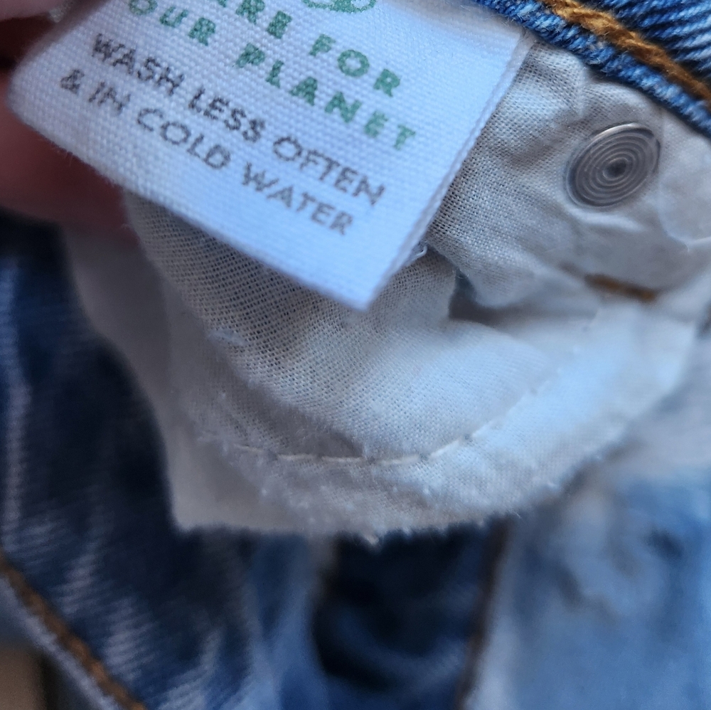 Mom Ultra High Rise Jeans, Ripped Size 5‎ Euc - Picture 6 of 9
